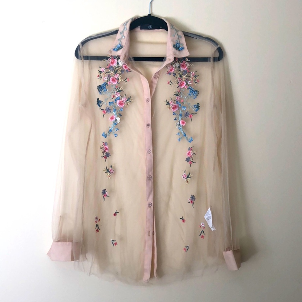 Missguided | US M Sheer Embroidered Blouse